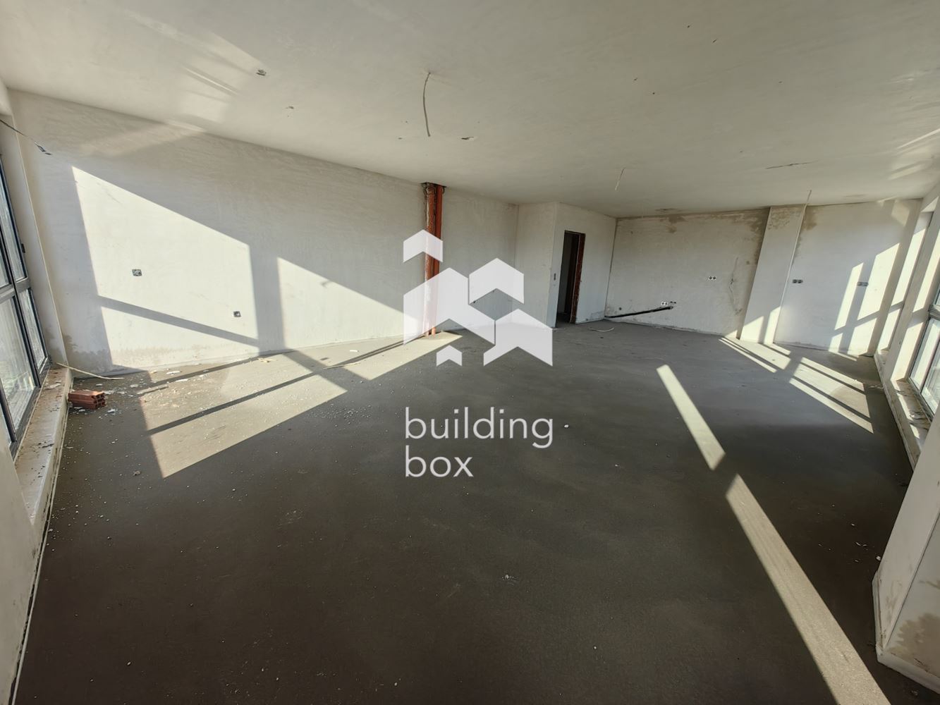 Четиристаен апартамент - кв. Христо Смирненски - 0