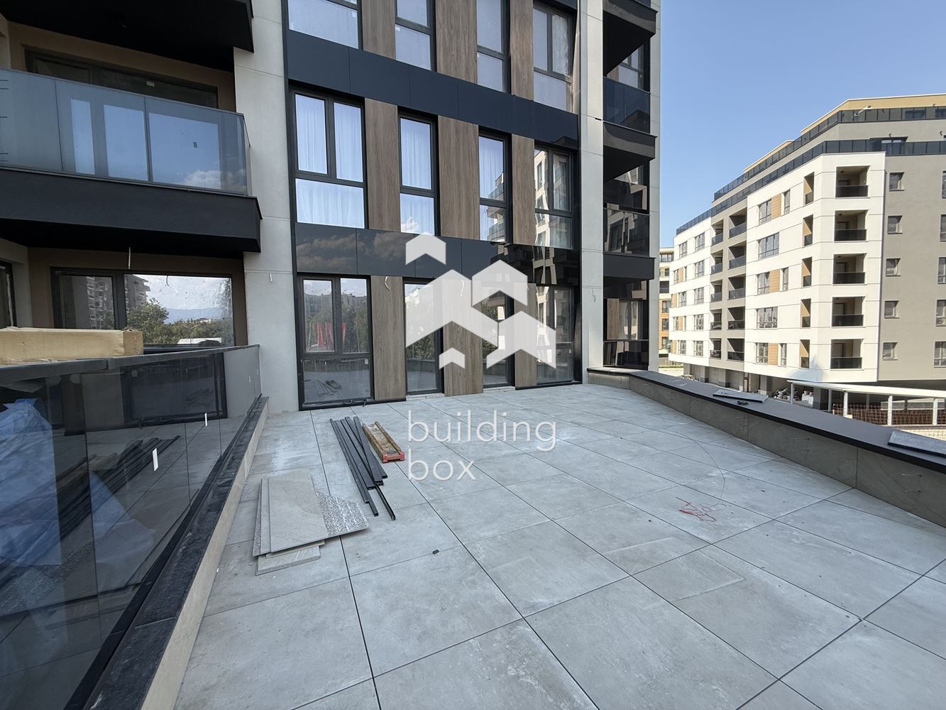 Тристаен апартамент с АКТ 16 - бул. "Пещерско шосе" - 0