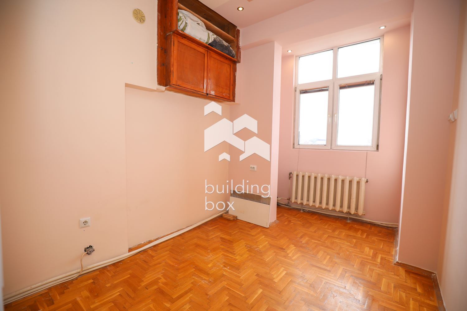 Тристаен апартамент в Център - 0