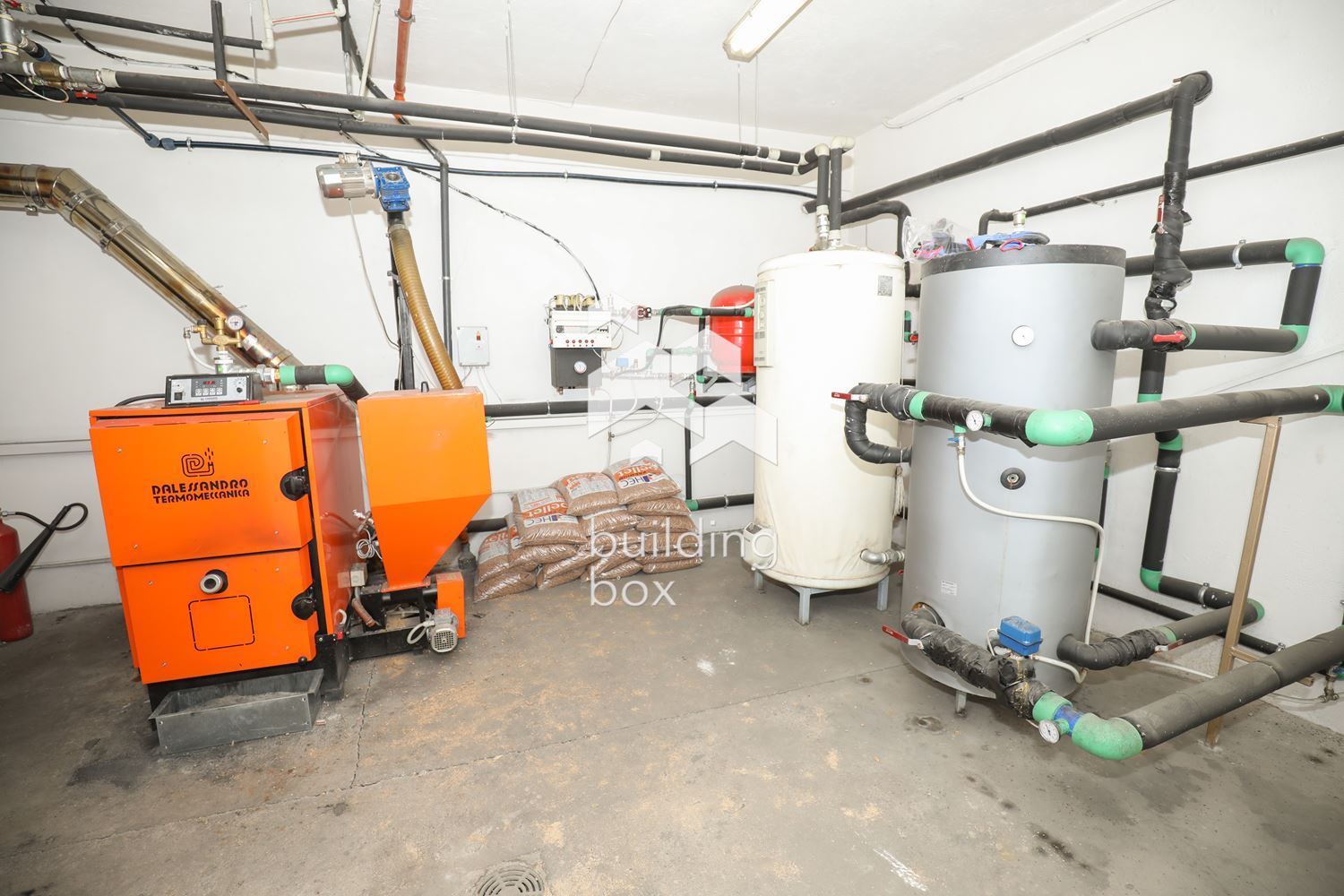 Луксозна Офис Сграда на Околовръстен Път - 0