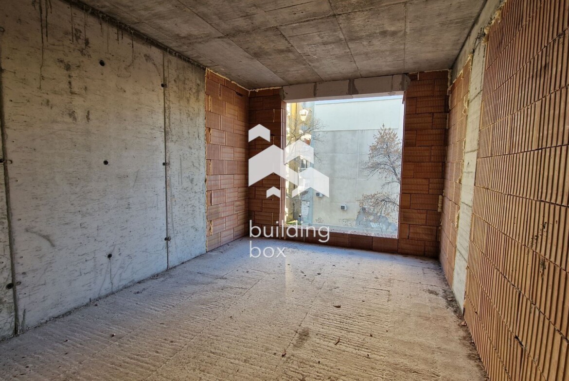 Апартамент с две спални пред АКТ 14 - кв. Тракия - 0