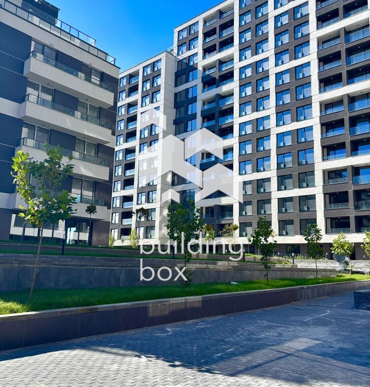 Двустаен апартамент в комплекс "Capitol Residence" - 0