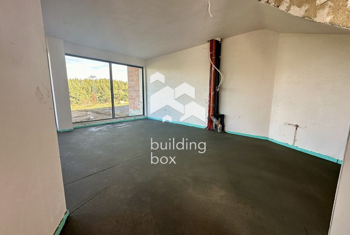 Къща в Бистрица - 0