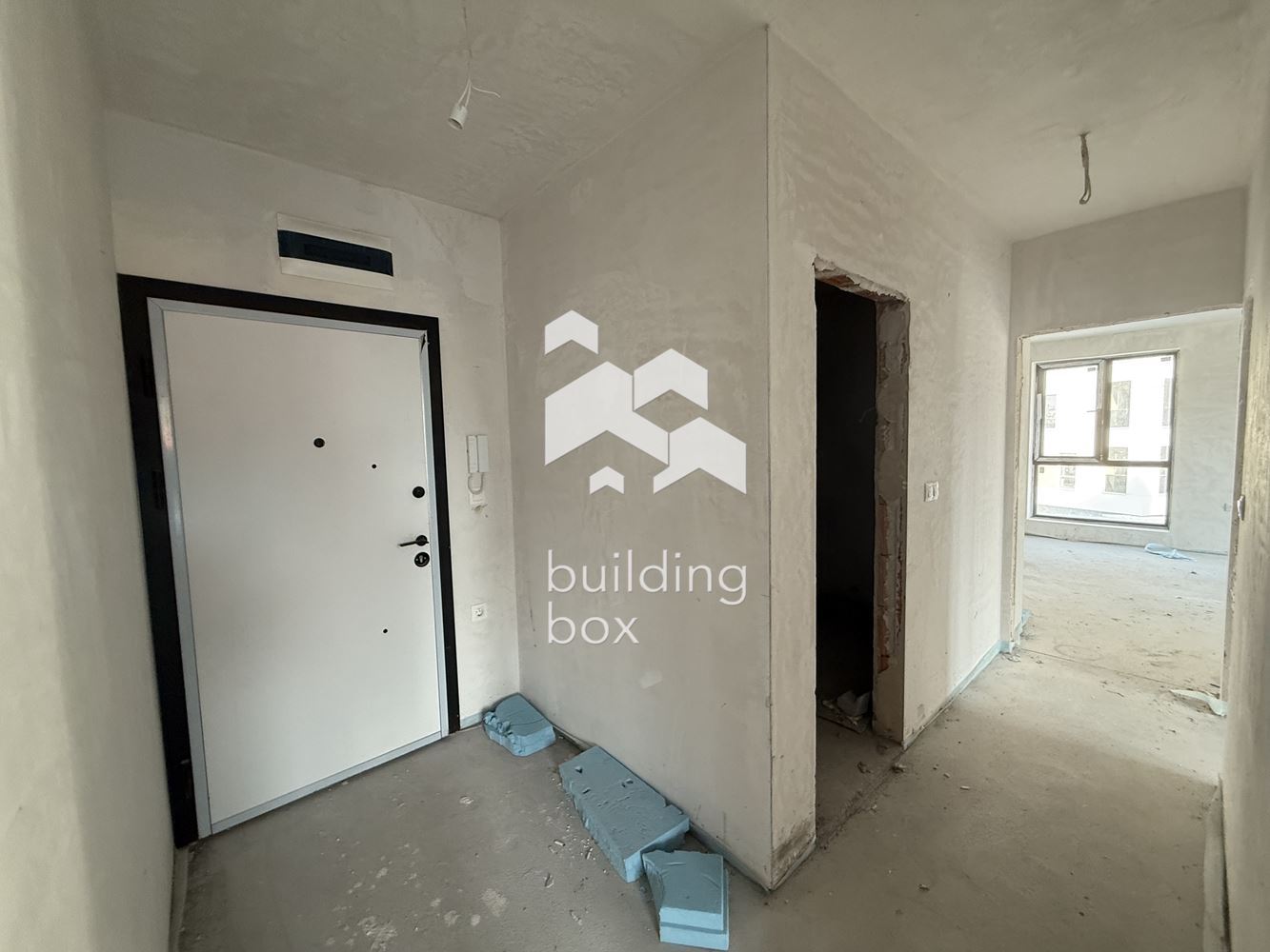 Тристаен апартамент с АКТ 16 - бул. "Пещерско шосе" - 0