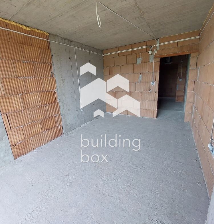 Тристаен апартаментдо "Дентален университет" - 0