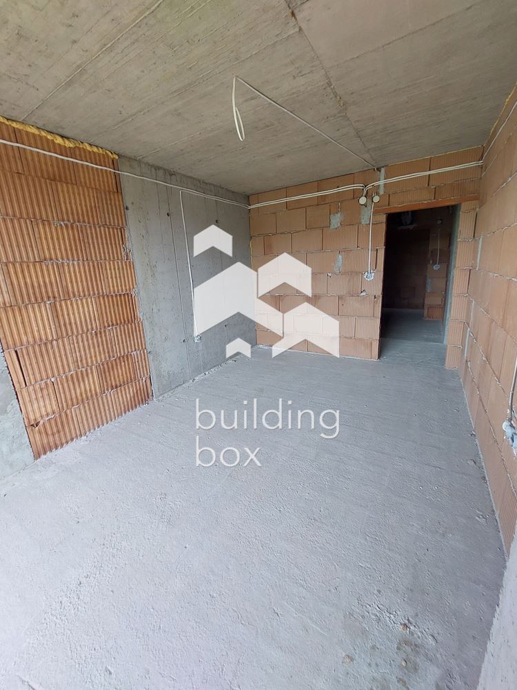 Тристаен апартаментдо "Дентален университет" - 0