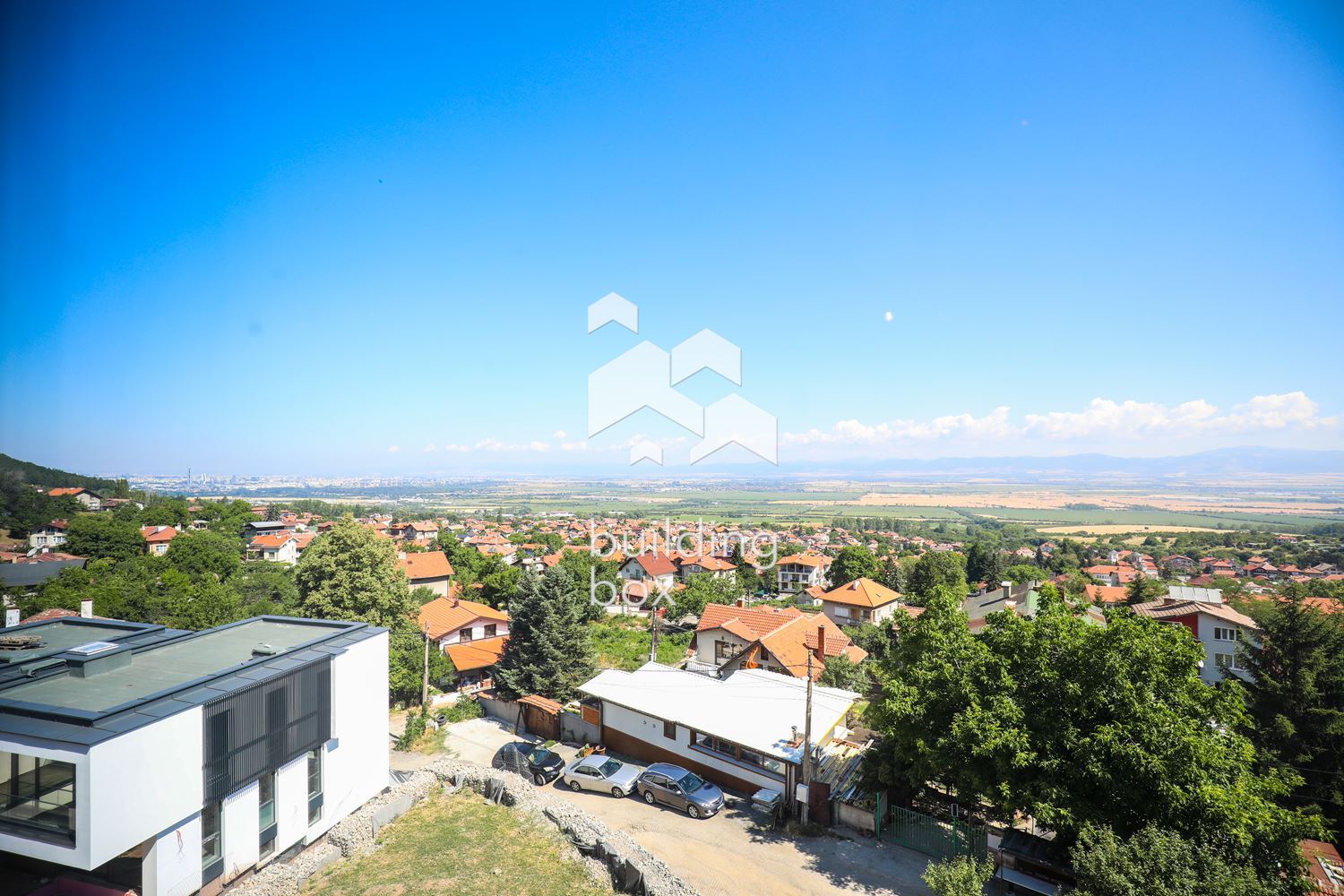 Чисто нова, висококачествена къща с неповторими гледки, собствена гора и фитнес - 0