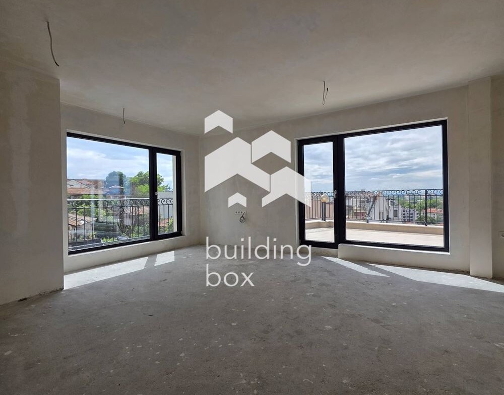 Тристаен апартамент - Център - 0