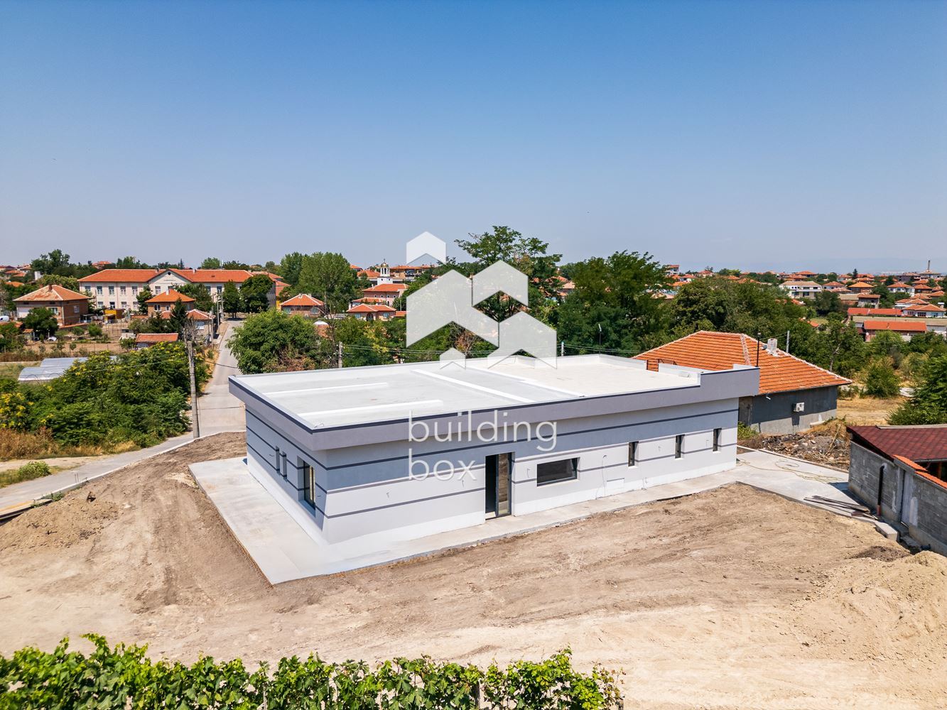 Къща на 12 км от гр. Пловдив - с. Чешнегирово - 0