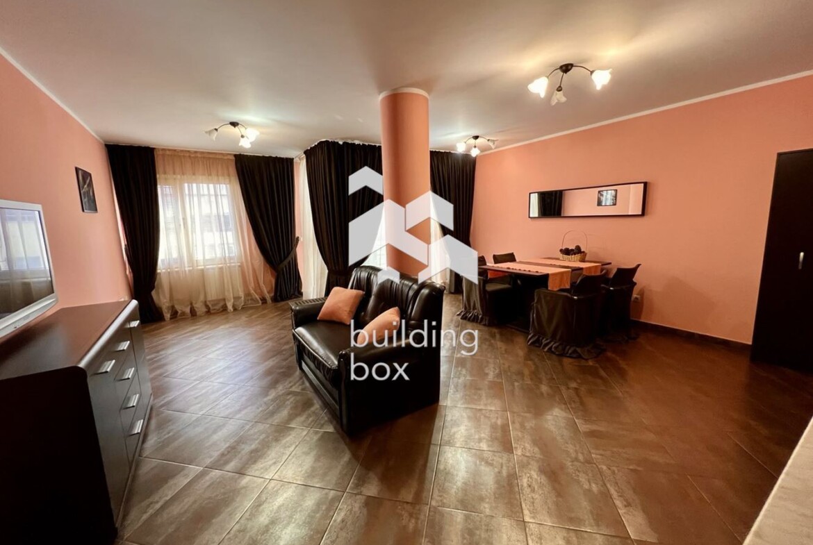 Тристаен апартамент в идеален Център - 0