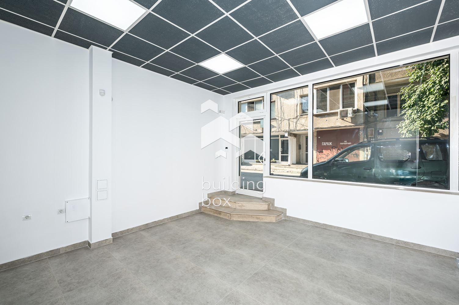 Търговско помещение на две нива – кв. Кършияка