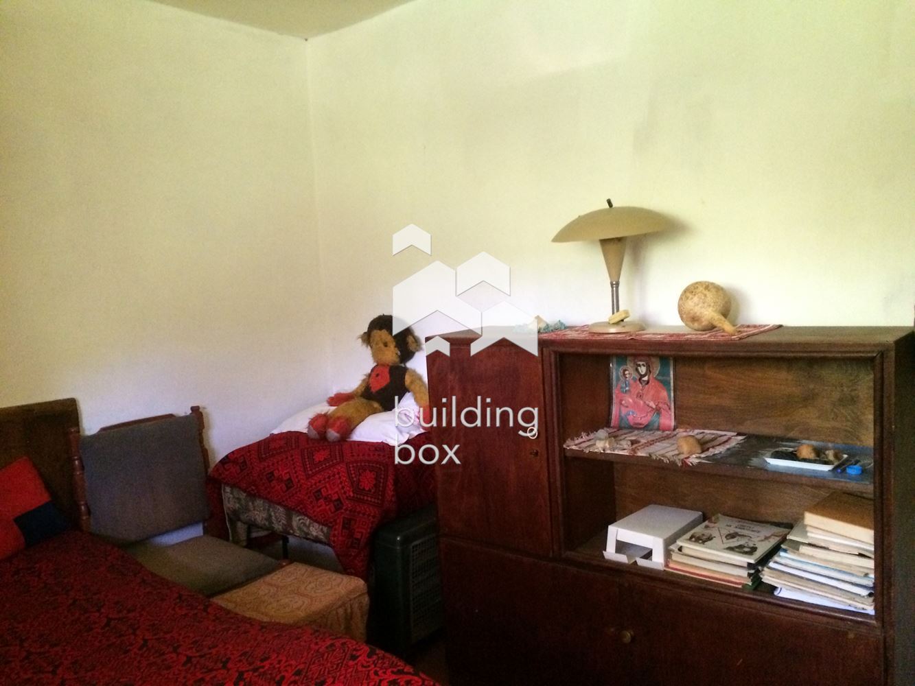 Къща във вилната зона на с. Макоцево - 0