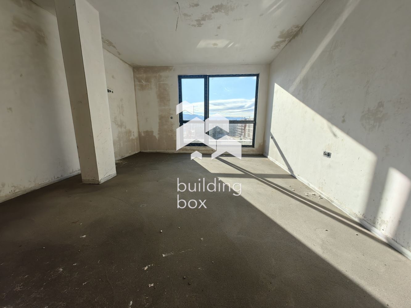 Четиристаен апартамент - кв. Христо Смирненски - 0