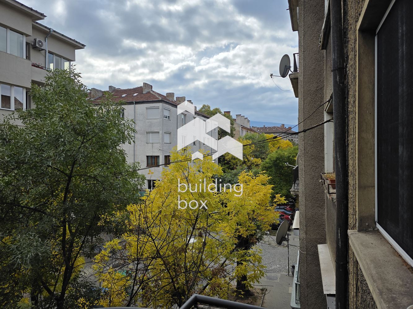 Тристаен апартамент в идеален Център - 0