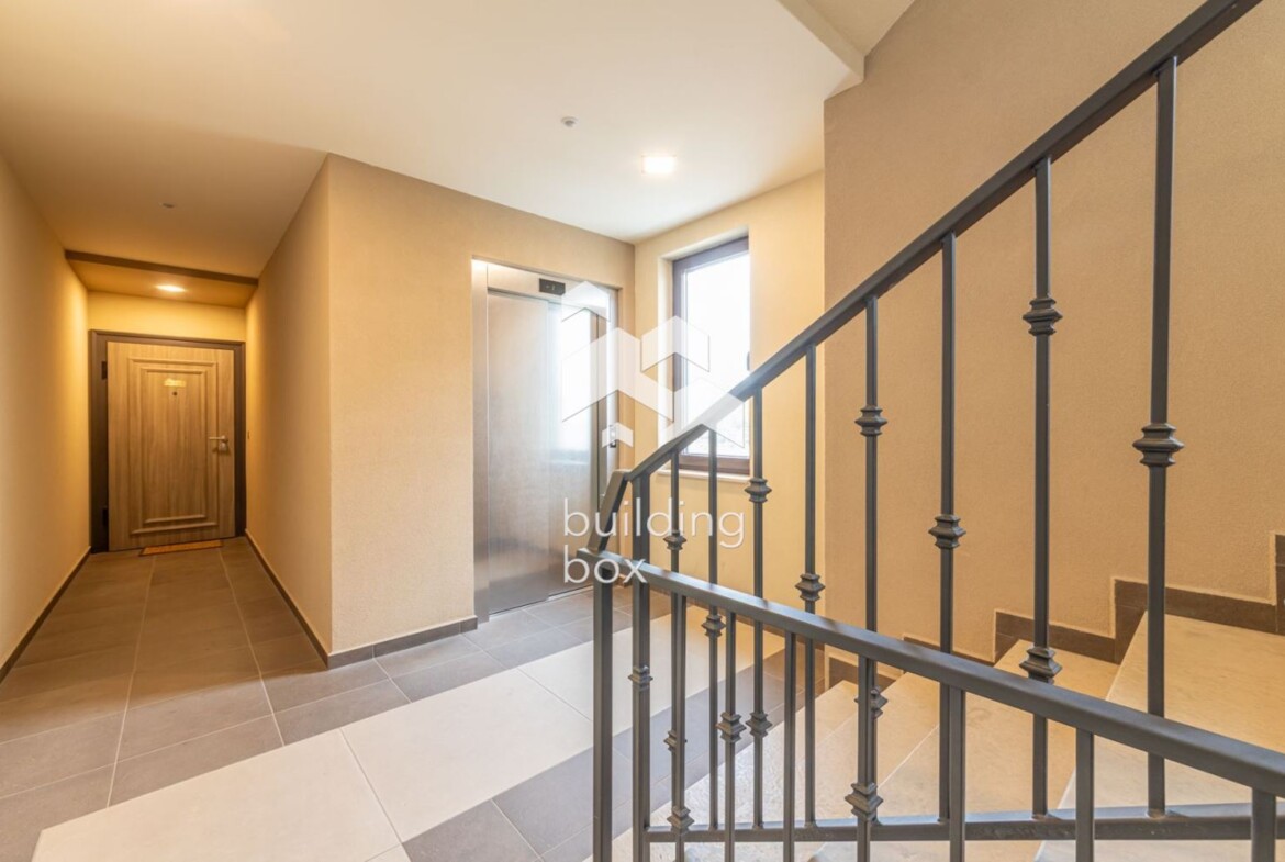 Лукс, простор и море – апартамент в бутикова сграда до к.к. Св. Св. Константин и Елена - 0