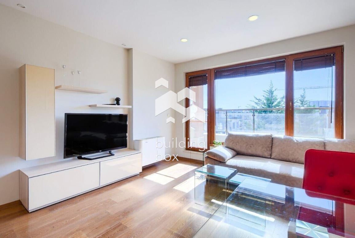 Просторен тристаен апартамент във висок клас затворен комплекс в кв. Витоша - 0