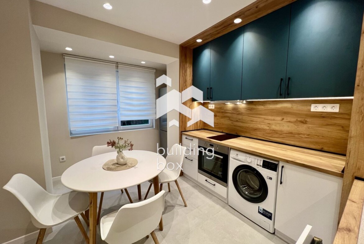 Двустаен апартамент в Лозенец - 0