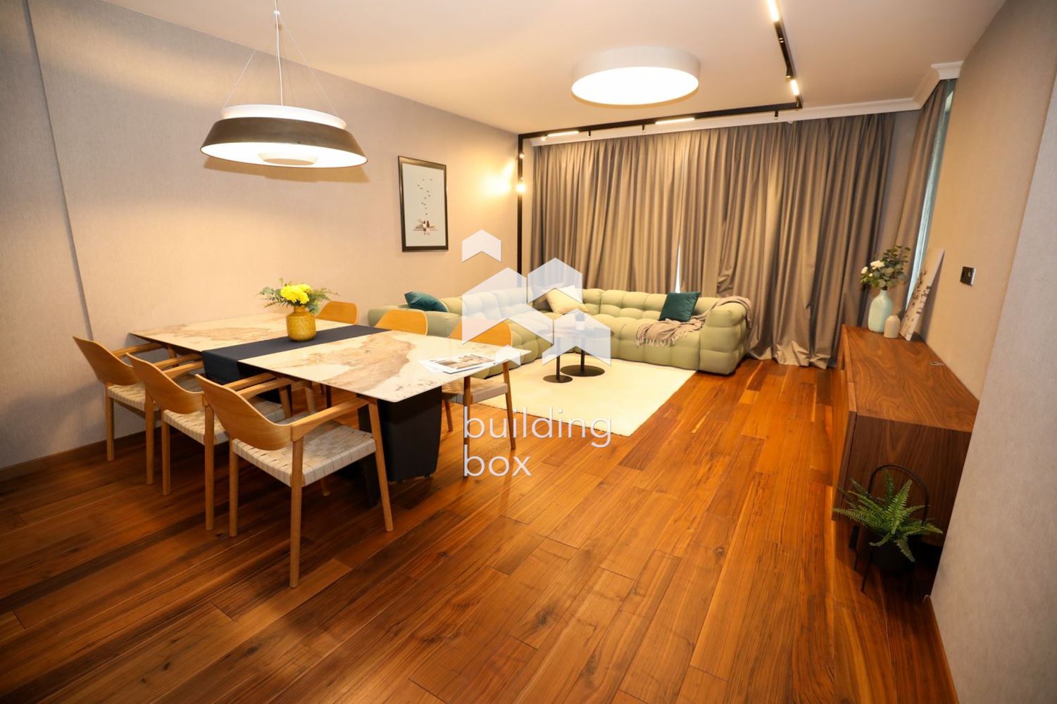 Продава 3-стаен