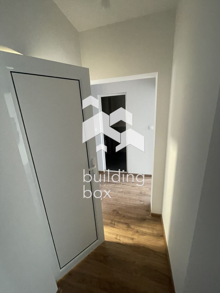 Прекрасен Тухлен Апарамент на Отлична Локация - 0