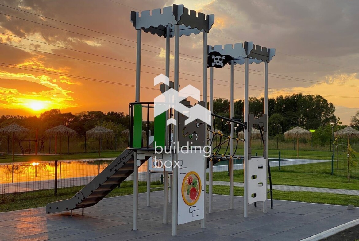 Тристаен апартамент с две паркоместа включени в цената - 0