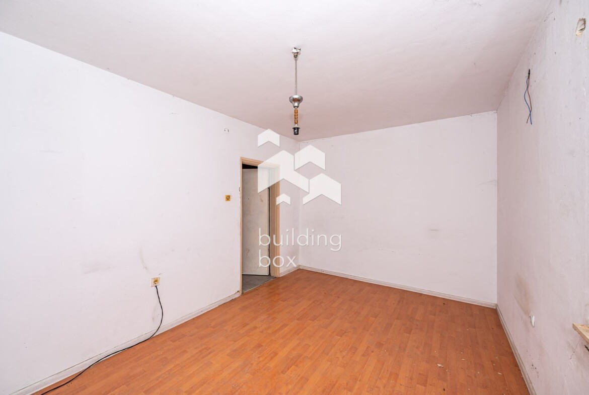 Многостаен апартамент в центъра на гр. Пловдив - 0