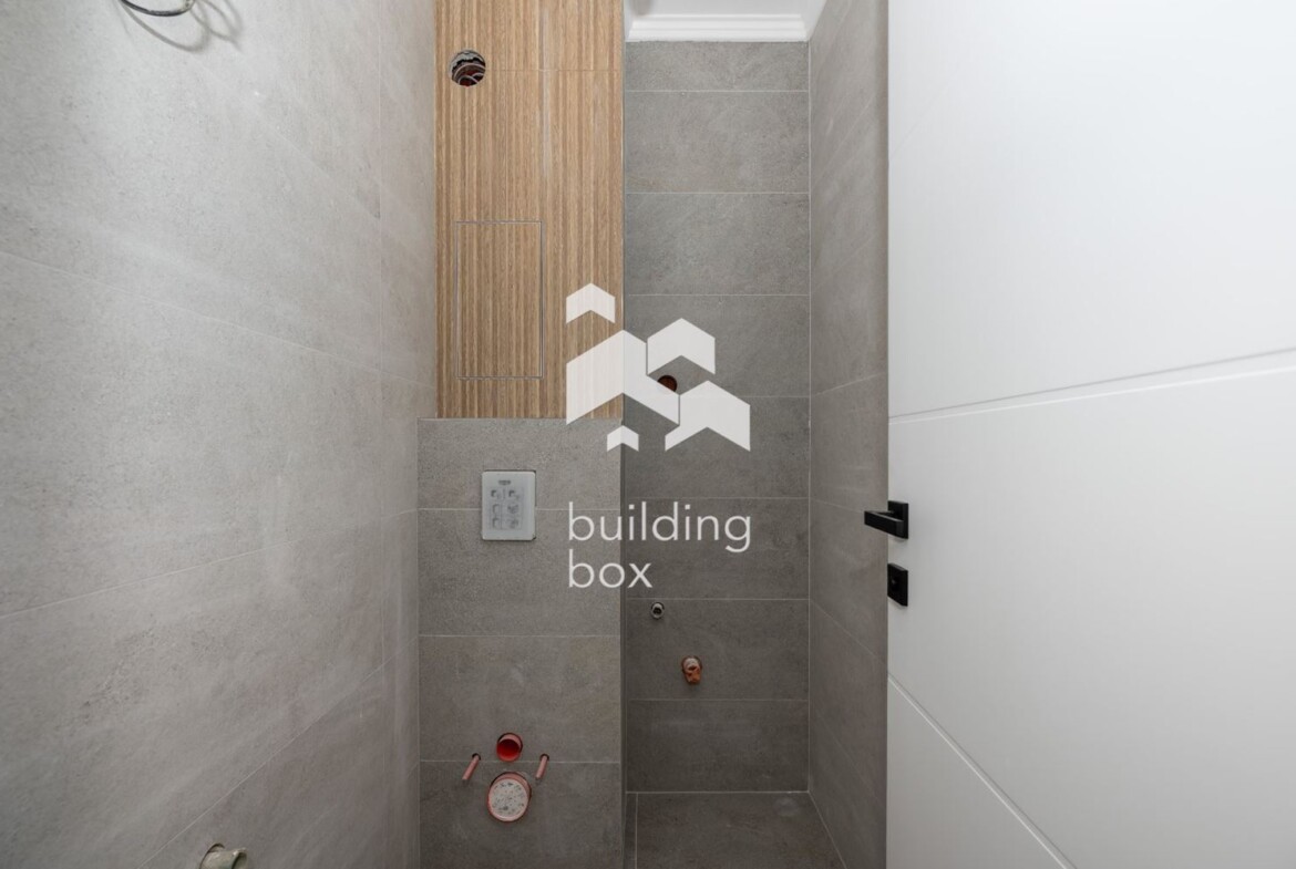 Тристаен апартамент до ключ - кв. "Каменица 2" - 0