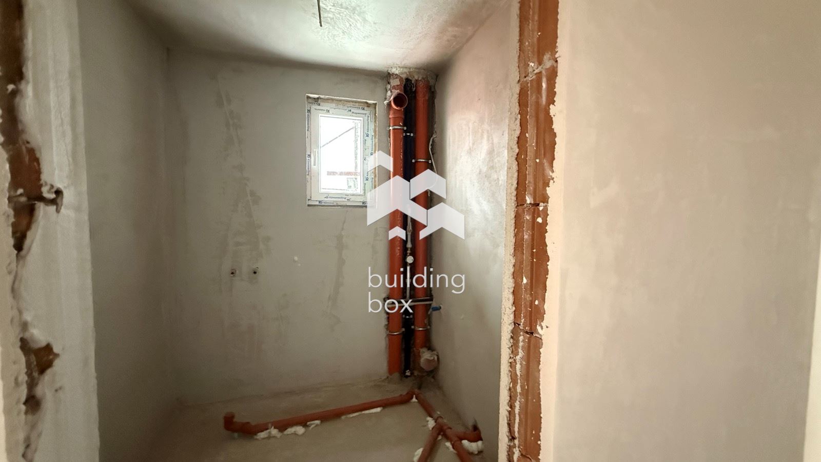 Двустаен апартамент в кв. Остромила - 0