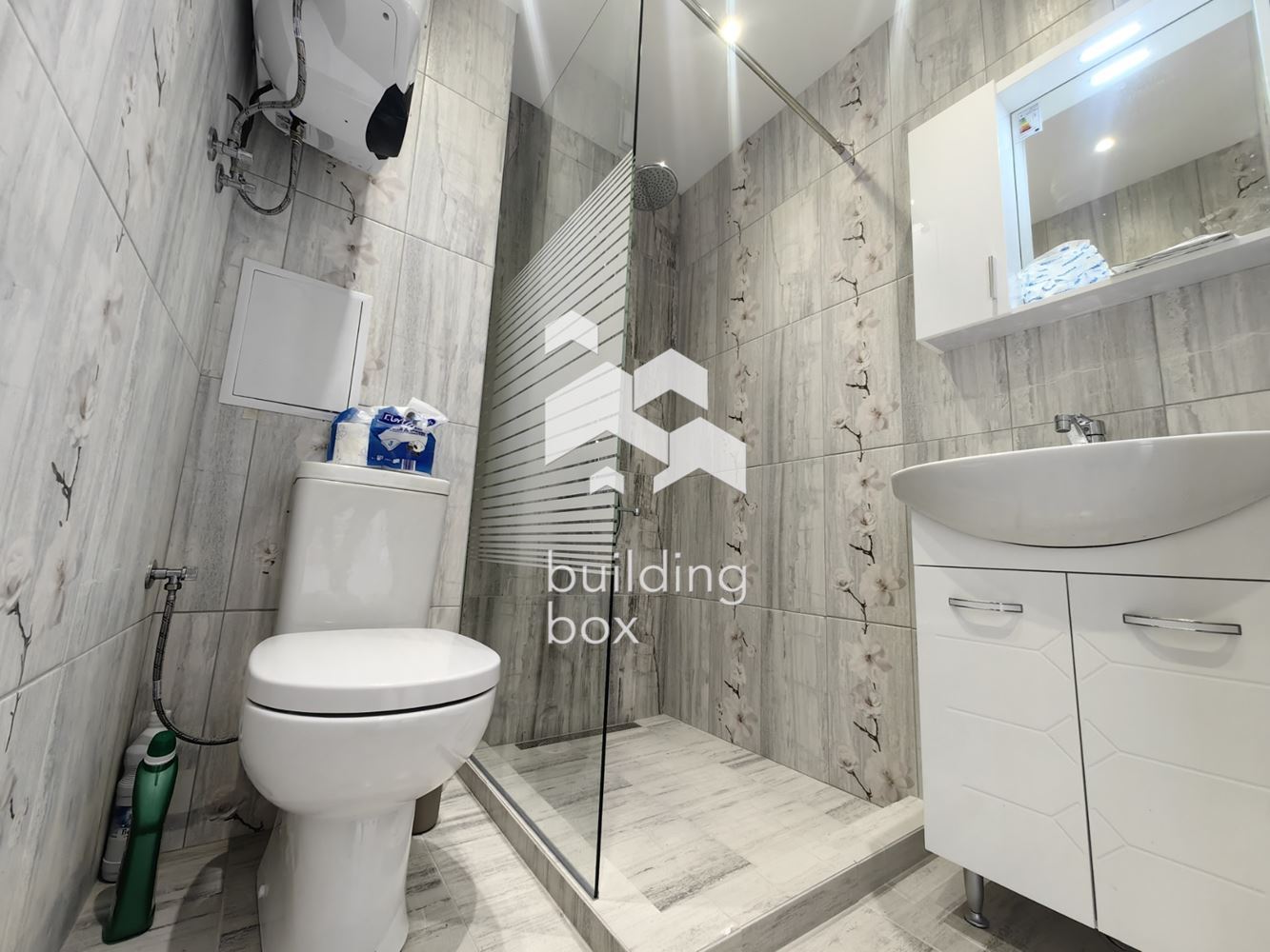 Продава двустаен апартамент - 0