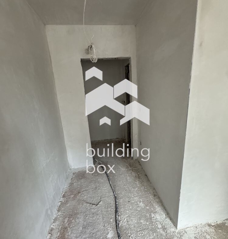 Продава тристаен апартамент в Малинова долина - 0