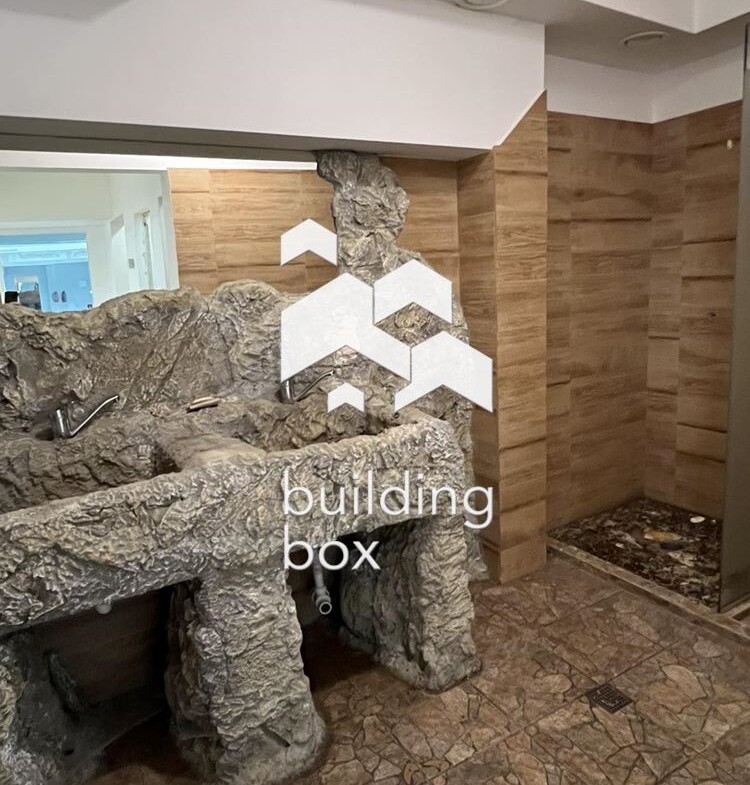 Търговска площ в ж.к. БОРОВО се отдава под наем! - 0