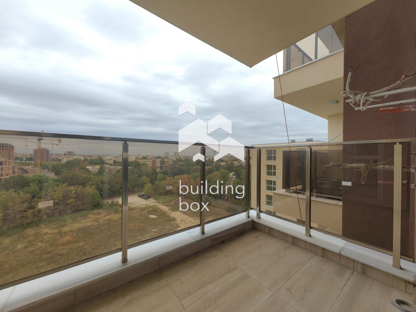 Тристаен апартамент с АКТ 16 - кв. Южен - 0