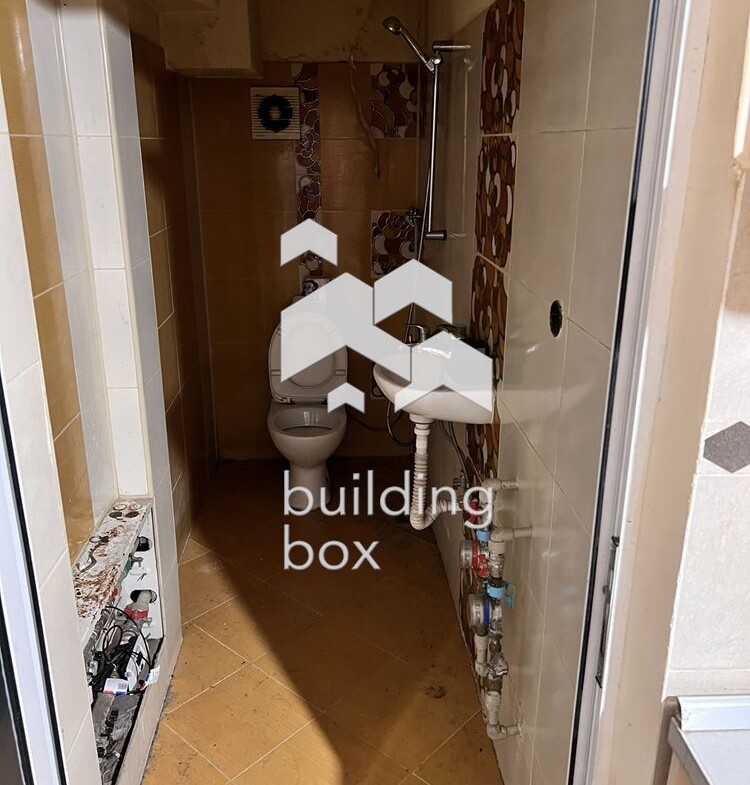 Търговско помещение на две нива - 0