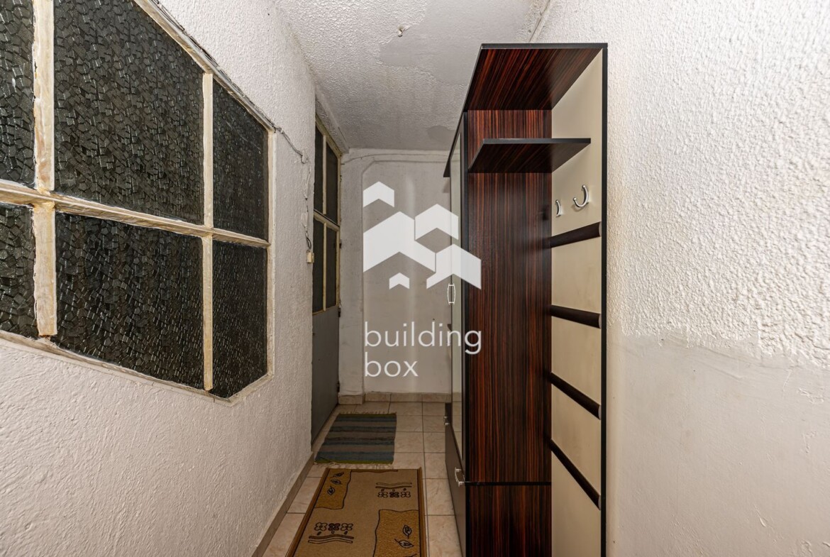 Тристаен апартамент в южната част на гр. Пловдив - 0