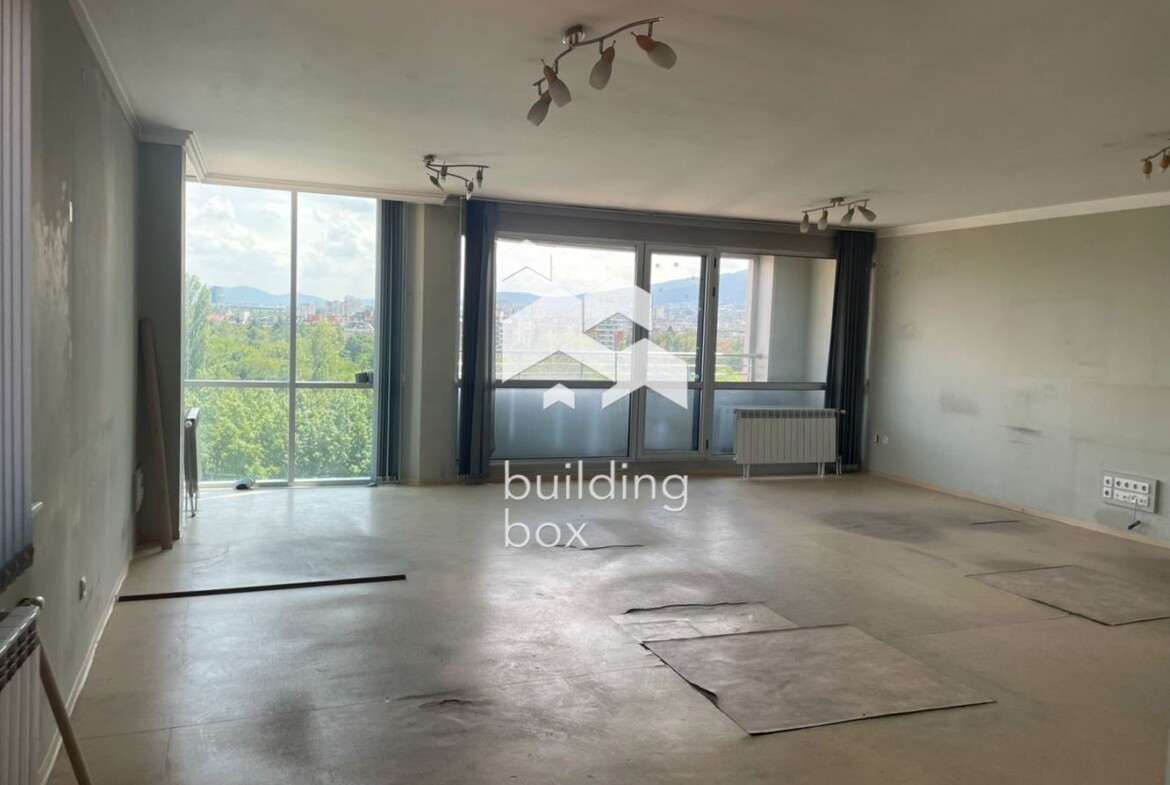 Панорамен 3-стаен апартамент с акт 16 в кв.Борово - 0