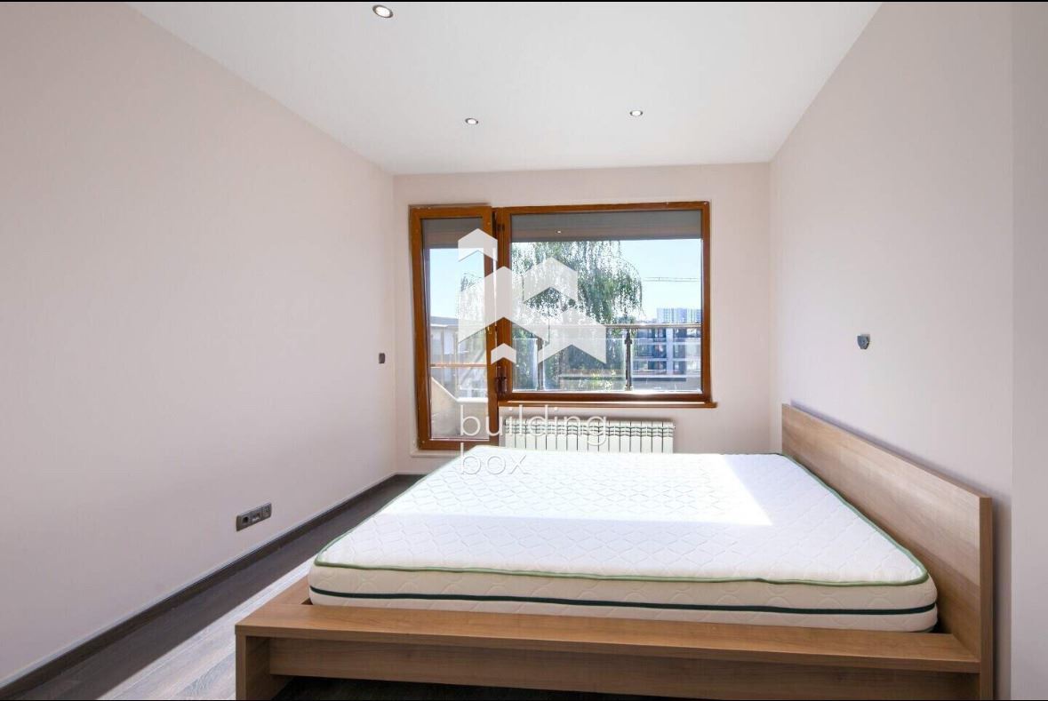 Просторен тристаен апартамент във висок клас затворен комплекс в кв. Витоша - 0