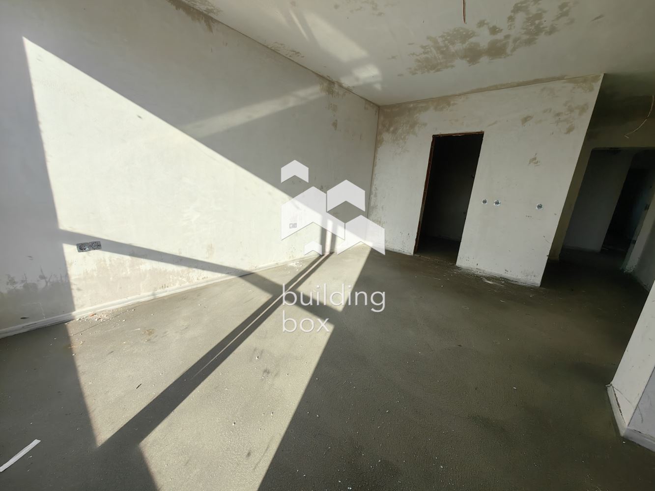 Четиристаен апартамент - кв. Христо Смирненски - 0