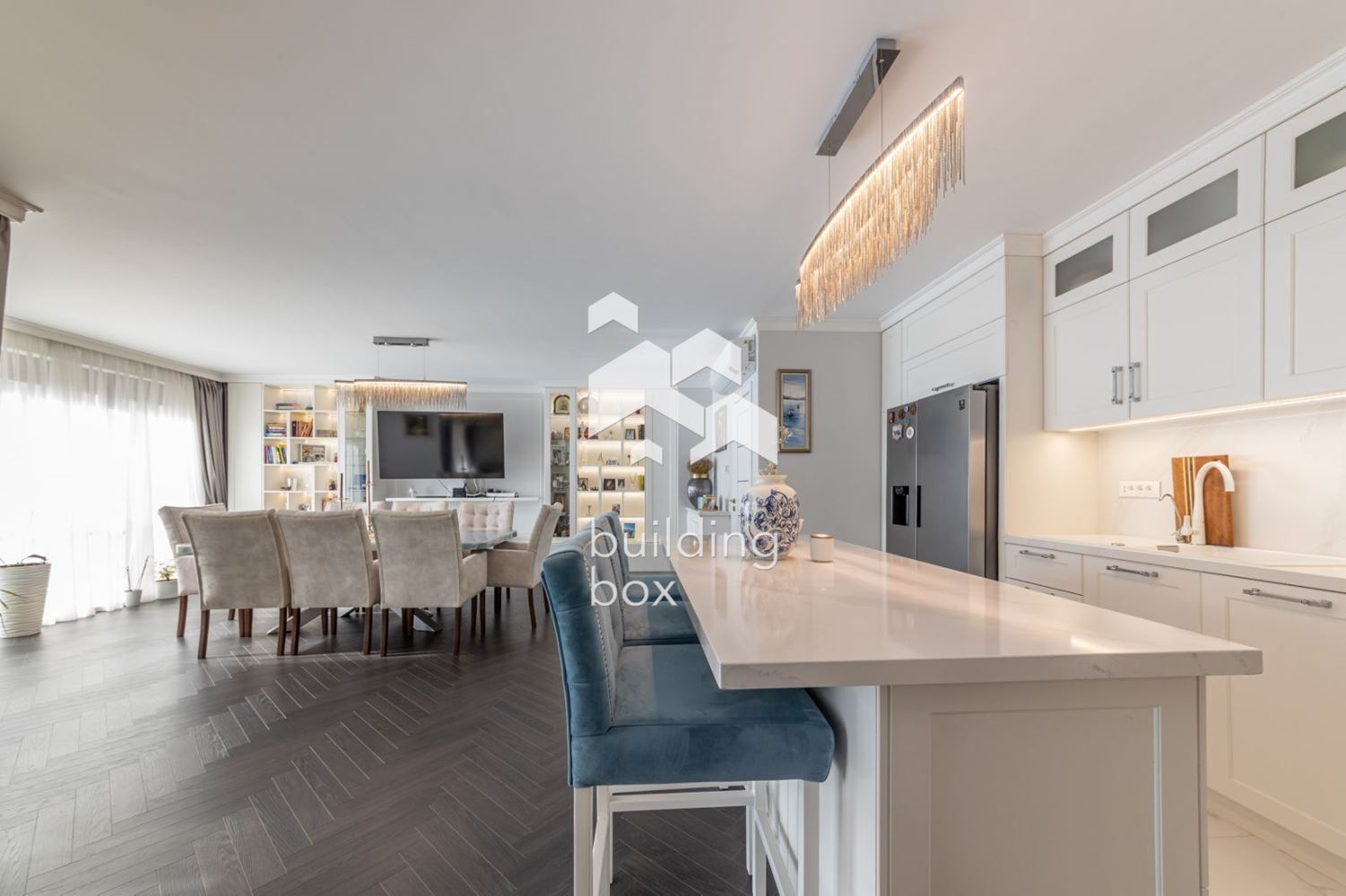 Лукс, простор и море – апартамент в бутикова сграда до к.к. Св. Св. Константин и Елена - 0