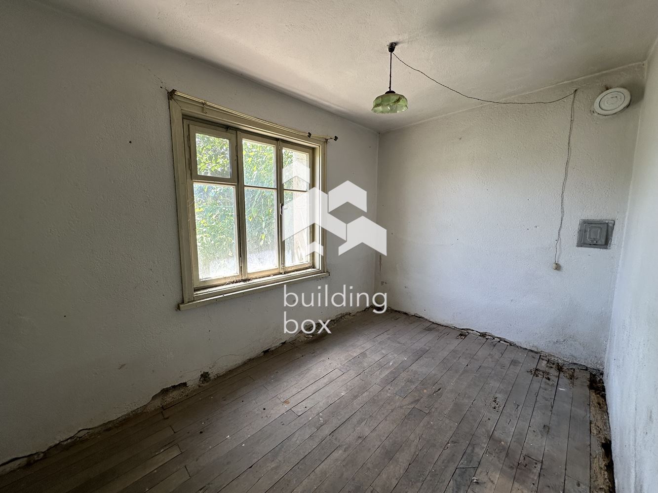 Двуетажна къща в с. Старосел! - 0