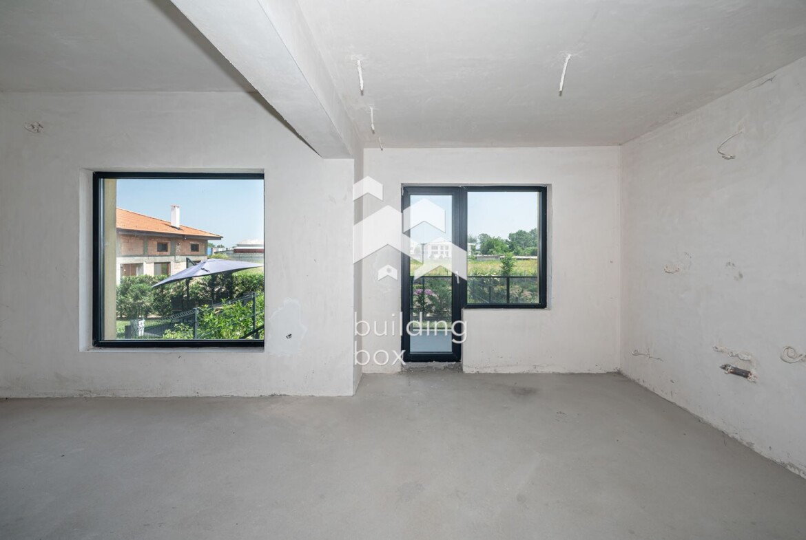 Двуетажна къща с АКТ 16 - кв. Западен - 0