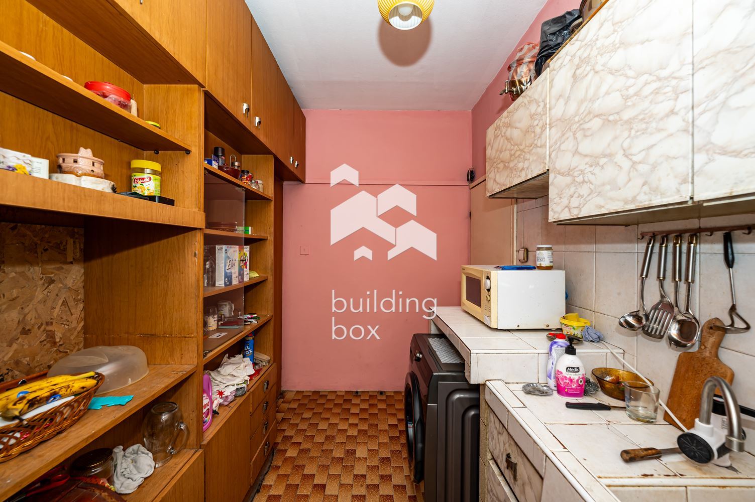 Тристаен апартамент до Събота пазара - 0