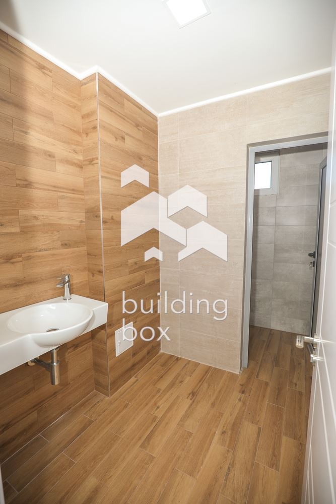 Луксозна Офис Сграда на Околовръстен Път - 0