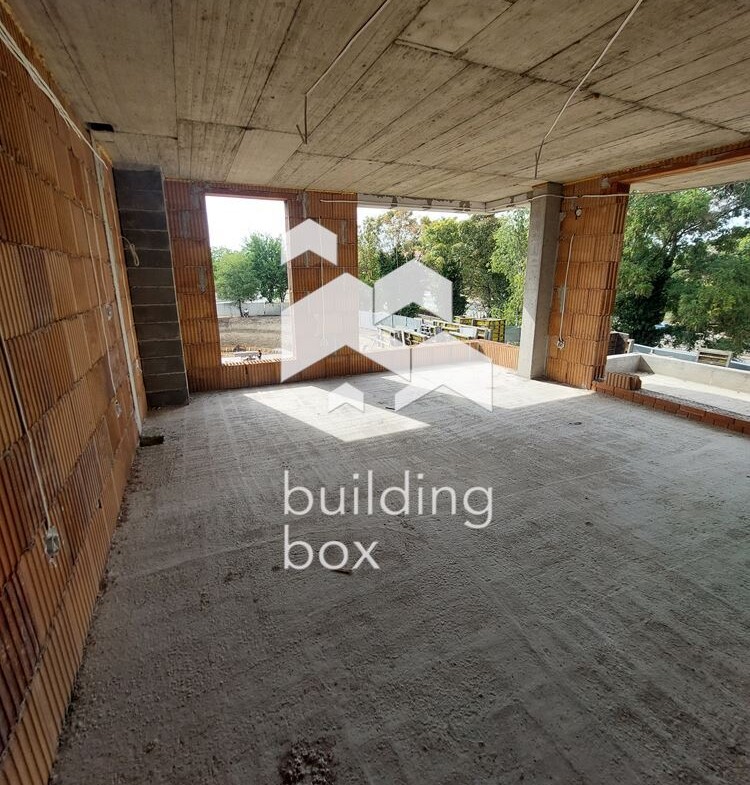 Тристаен апартаментдо "Дентален университет" - 0