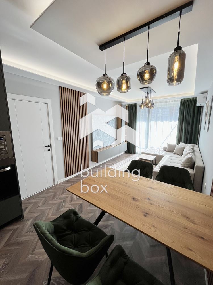 Двустаен обзаведен апартамент - кв. Христо Смирненски - 0