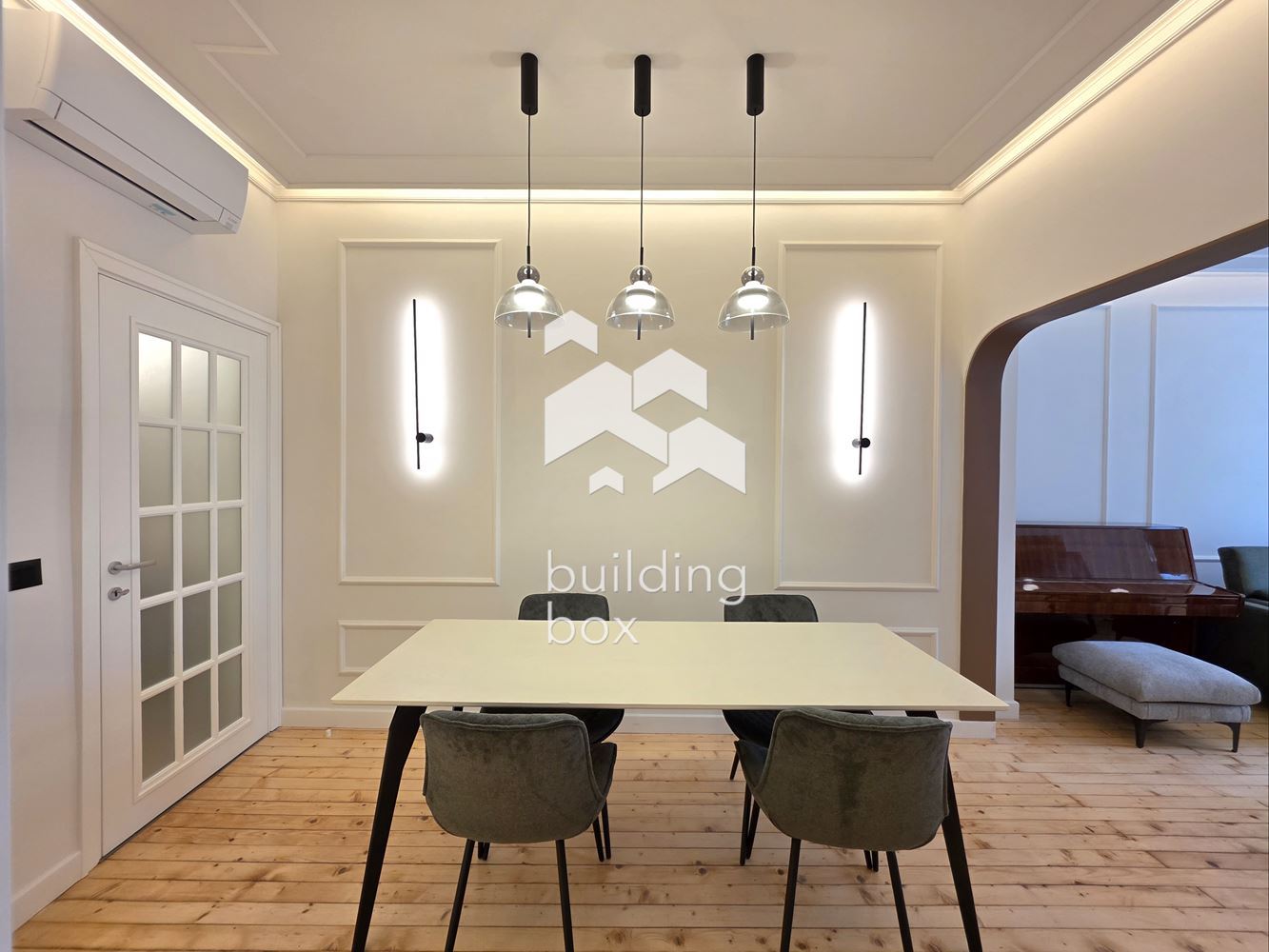 Тристаен апартамент в идеален Център - 0