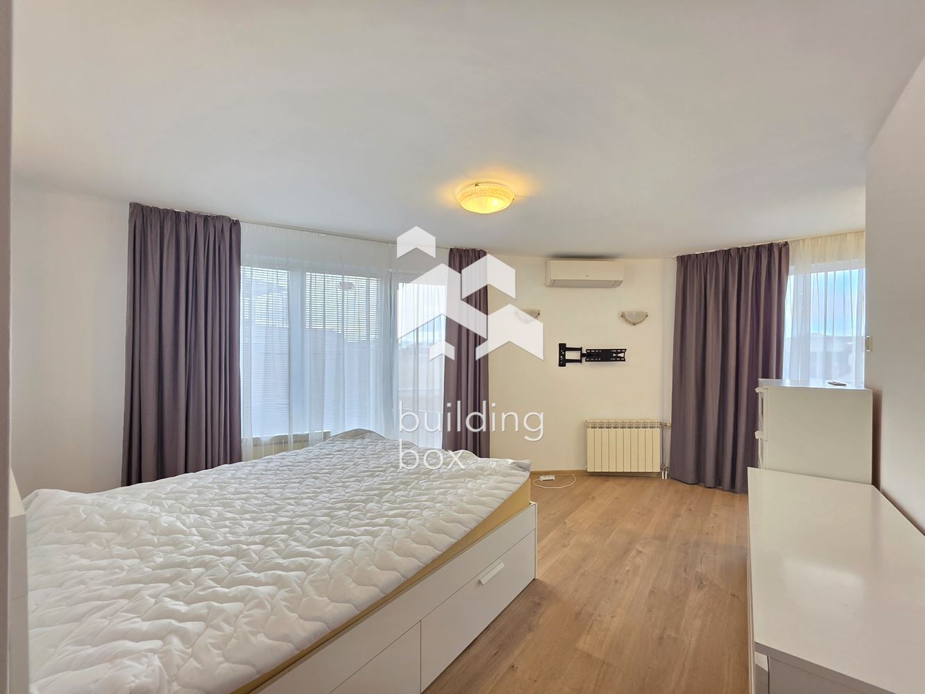 Просторен многостаен апартамент в Лозенец - 0