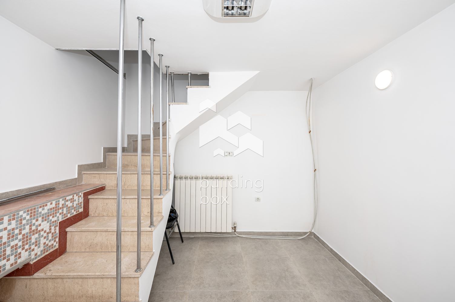 Търговско помещение на две нива - кв. Кършияка - 0