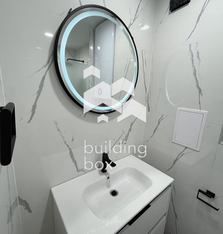 Двустаен обзаведен апартамент - кв. Христо Смирненски - 0