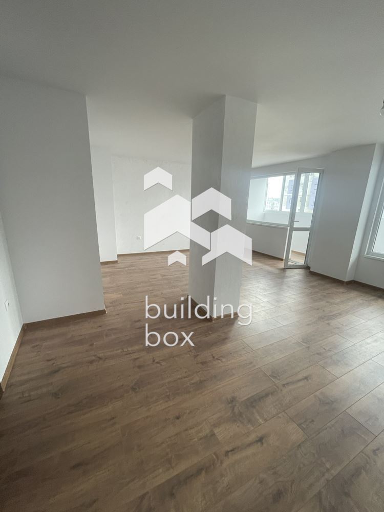 Прекрасен Тухлен Апарамент на Отлична Локация - 0