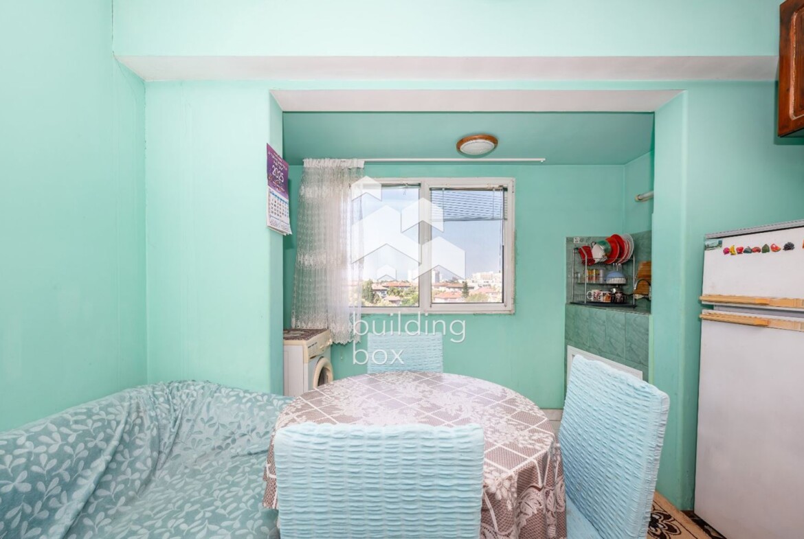 Двустаен апартамент - кв. "Христо Смирненски" - 0