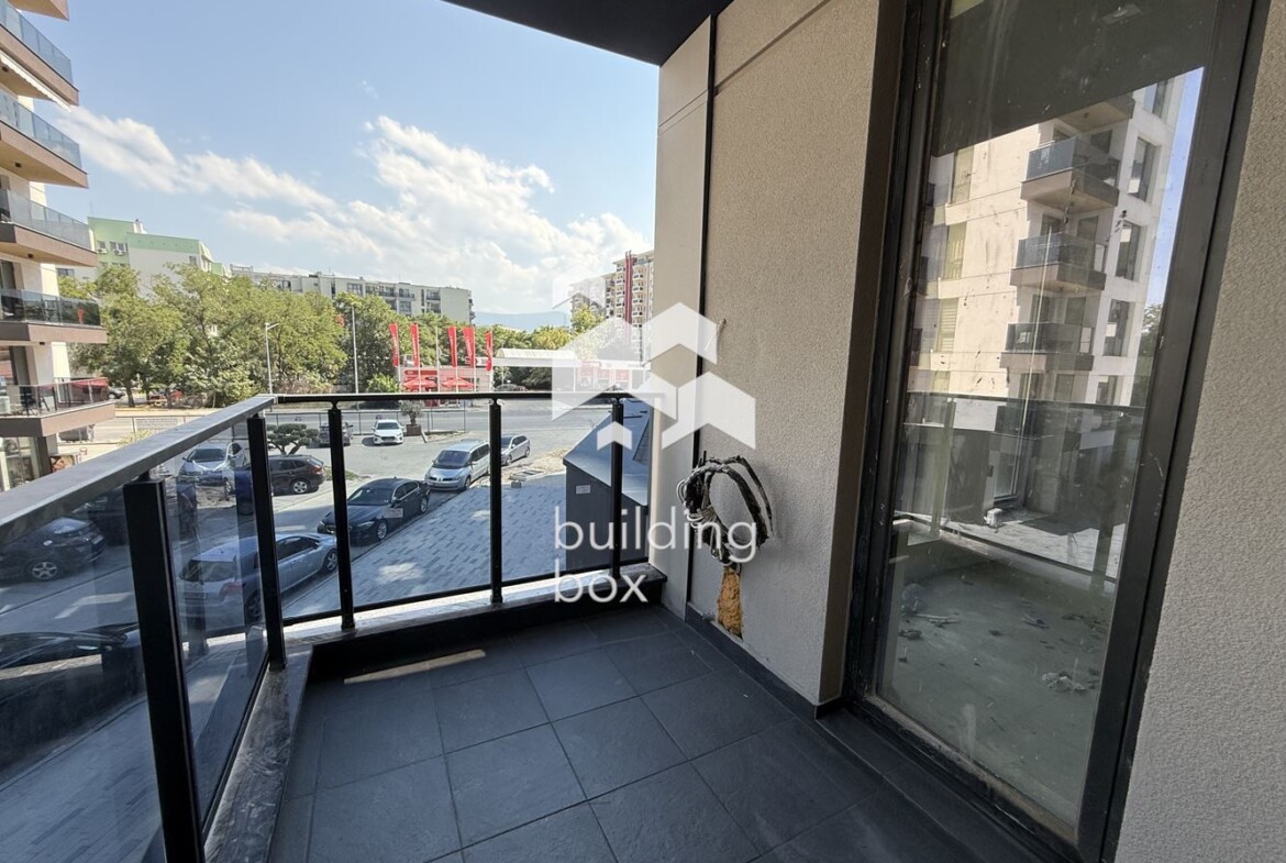 Тристаен апартамент с АКТ 16 - бул. "Пещерско шосе" - 0